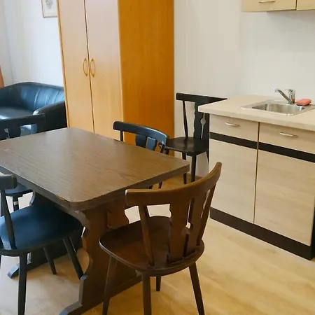 Budget In The City Center Nr.52 .free Parking! ריגה